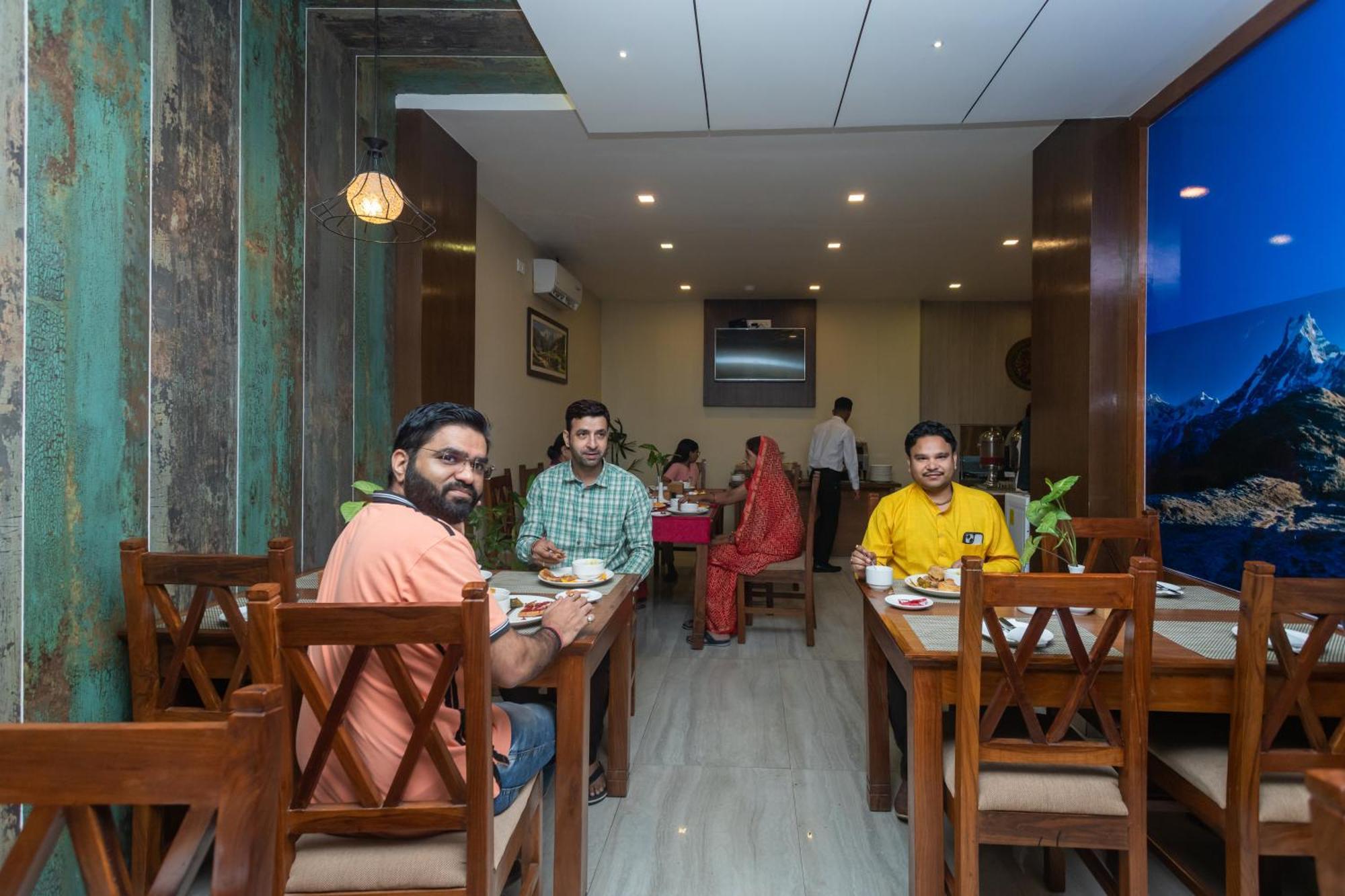 Hotel Haven O' Ganga Pokhara Exterior foto